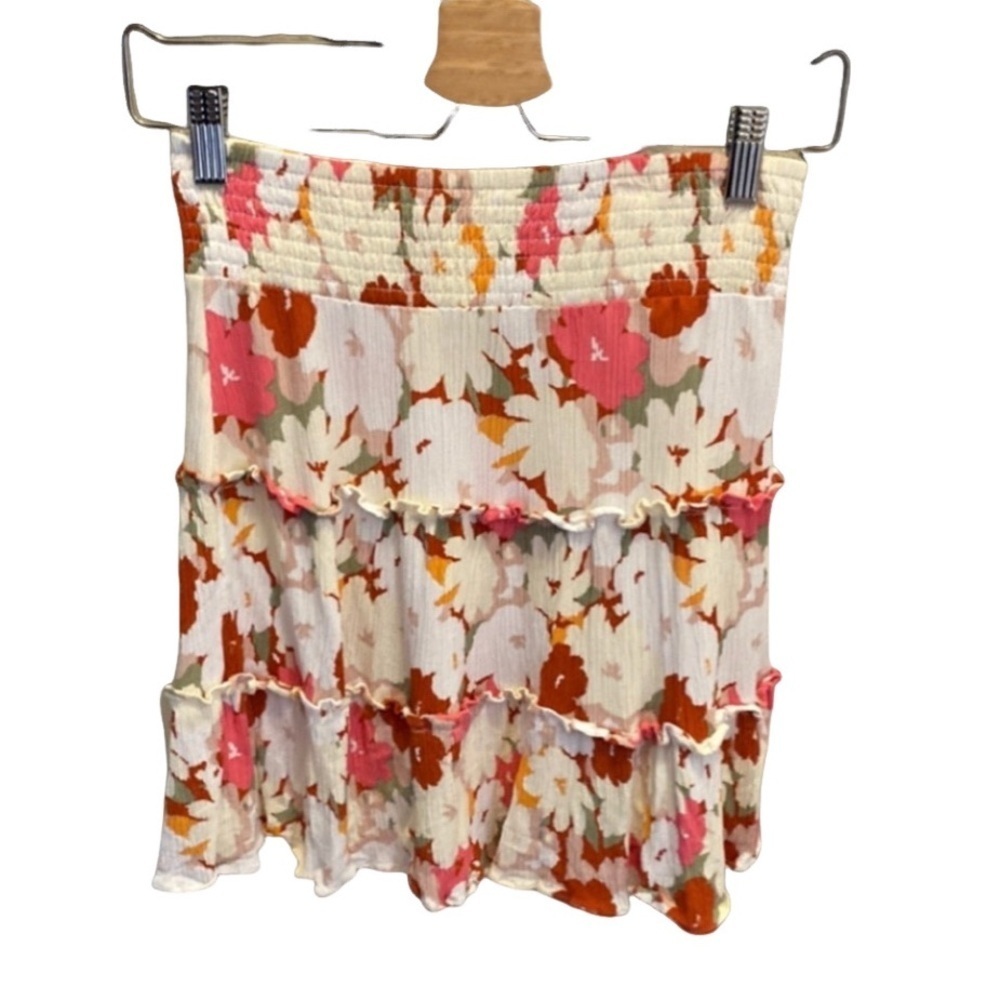 Market & Spruce Cream Bubble Mini Skirt Smocked Tiered Casual. Size S. Floral.